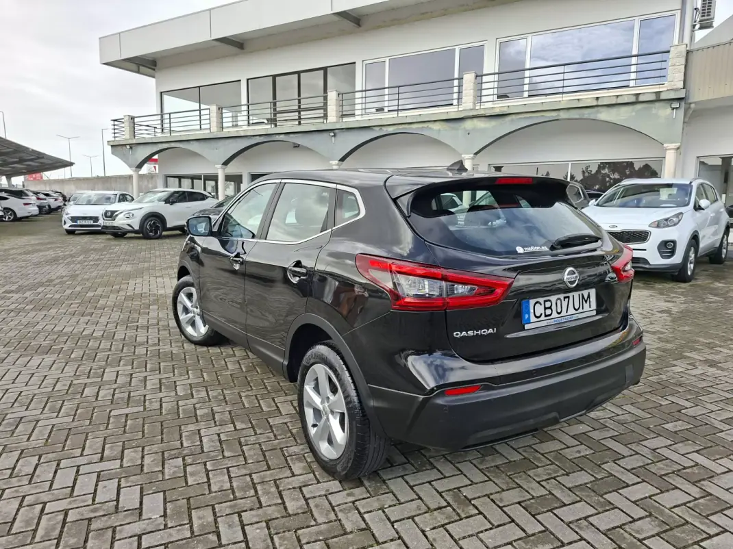 Nissan Qashqai 2018 - 15500 EUR, 57950 km - AUTO.MOTO.pt - 57950km - foto 8 de 25
