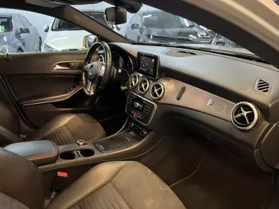 Mercedes-Benz GLA 200 2015 - 21990 EUR, 120000 km - AUTO.MOTO.pt - 120000km - foto 14 de 33