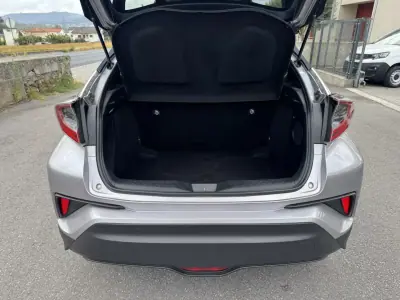 Toyota C-HR 2018 - 21990 EUR, 100000 km - AUTO.MOTO.pt - 100000km - foto 9 de 45