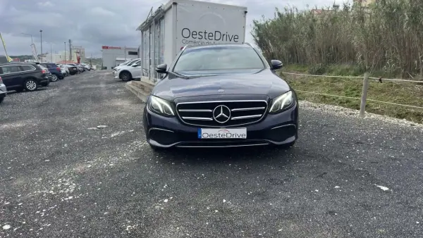 Mercedes-Benz E 220 2020 - 27900 EUR, 197000 km - AUTO.MOTO.pt - 197000km - foto 2 de 22