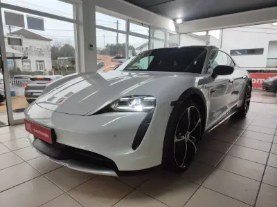Porsche Taycan Cross Turismo 2022 - 65750 EUR, 55800 km - AUTO.MOTO.pt - 55800km - foto 5 de 40