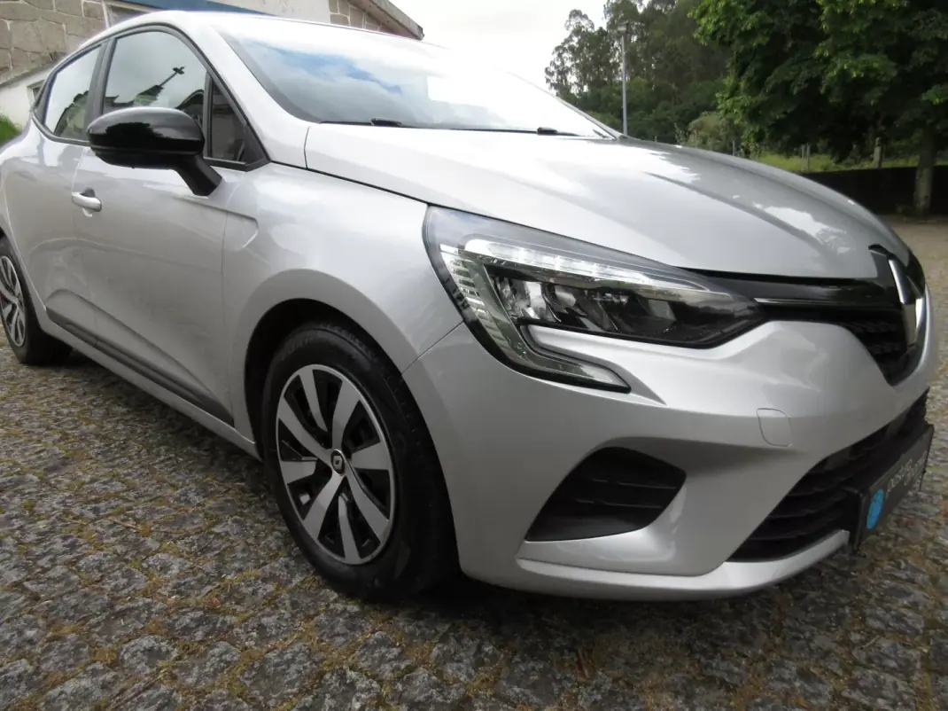 Renault Clio 2022 - 13490 EUR, 149000 km - AUTO.MOTO.pt - 149000km - foto 13 de 42