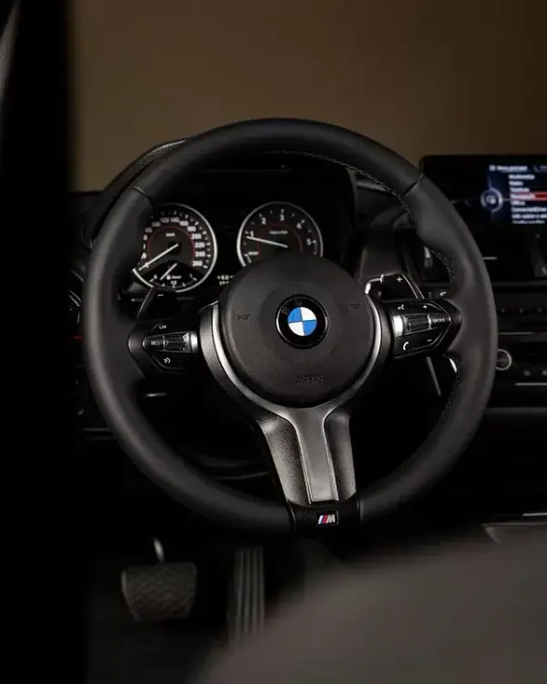 BMW 120 2013 - 18450 EUR, 181000 km - AUTO.MOTO.pt - 181000km - foto 9 de 20
