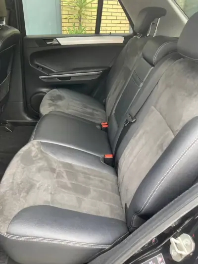 Mercedes-Benz ML 320 2006 - 16890 EUR, 170000 km - AUTO.MOTO.pt - 170000km - foto 14 de 20