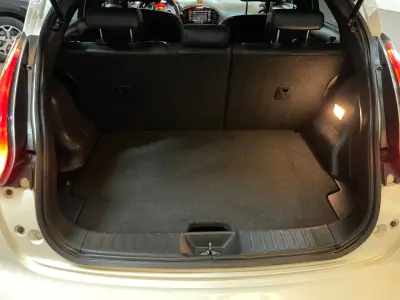 Nissan Juke 2018 - 13950 EUR, 106635 km - 106635km - foto 19 de 20