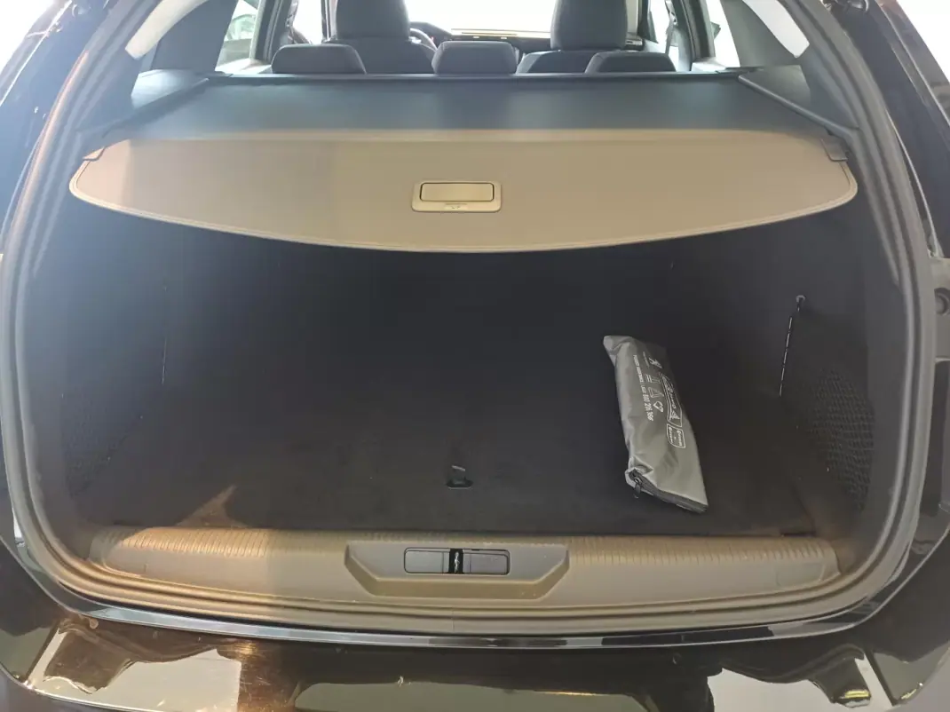 Peugeot 308 SW 2025 - 29750 EUR, 5900 km - AUTO.MOTO.pt - 5900km - foto 13 de 26