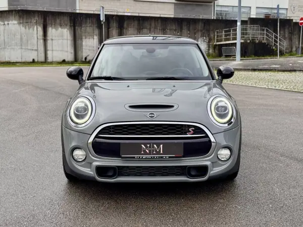 MINI Cooper 2018 - 21990 EUR, 165000 km - AUTO.MOTO.pt - 165000km - foto 9 de 31