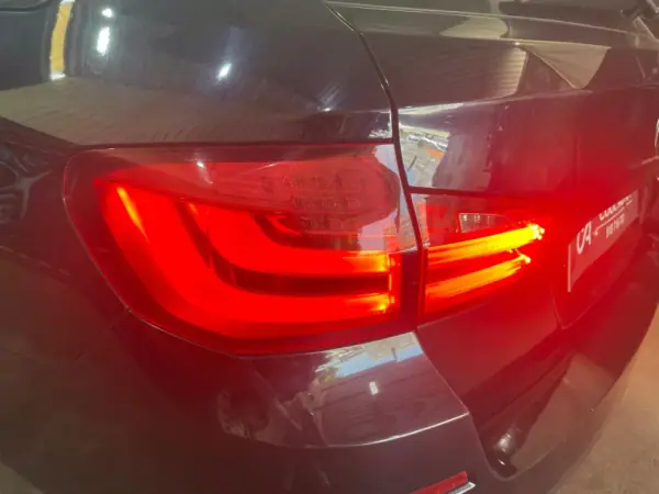 BMW 520 2010 - 15999 EUR, 174000 km - AUTO.MOTO.pt - 174000km - foto 27 de 51