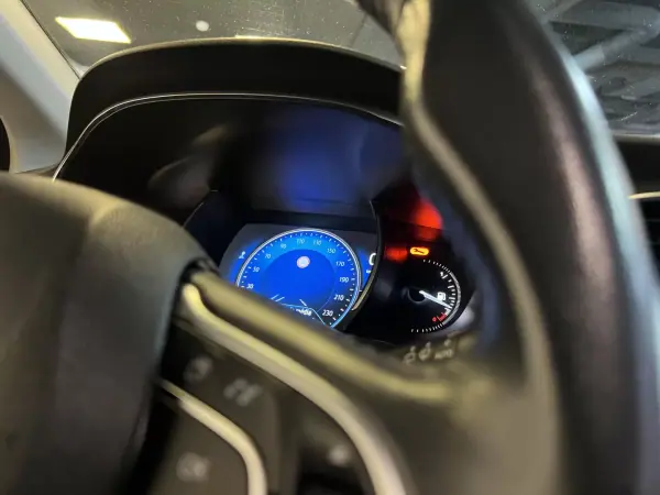 Renault Mégane 2016 - 11990 EUR, 140000 km - AUTO.MOTO.pt - 140000km - foto 19 de 41