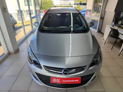 Opel Astra Sports Tourer 2015 - 8350 EUR, 208000 km - AUTO.MOTO.pt - 208000km - foto 4 de 33