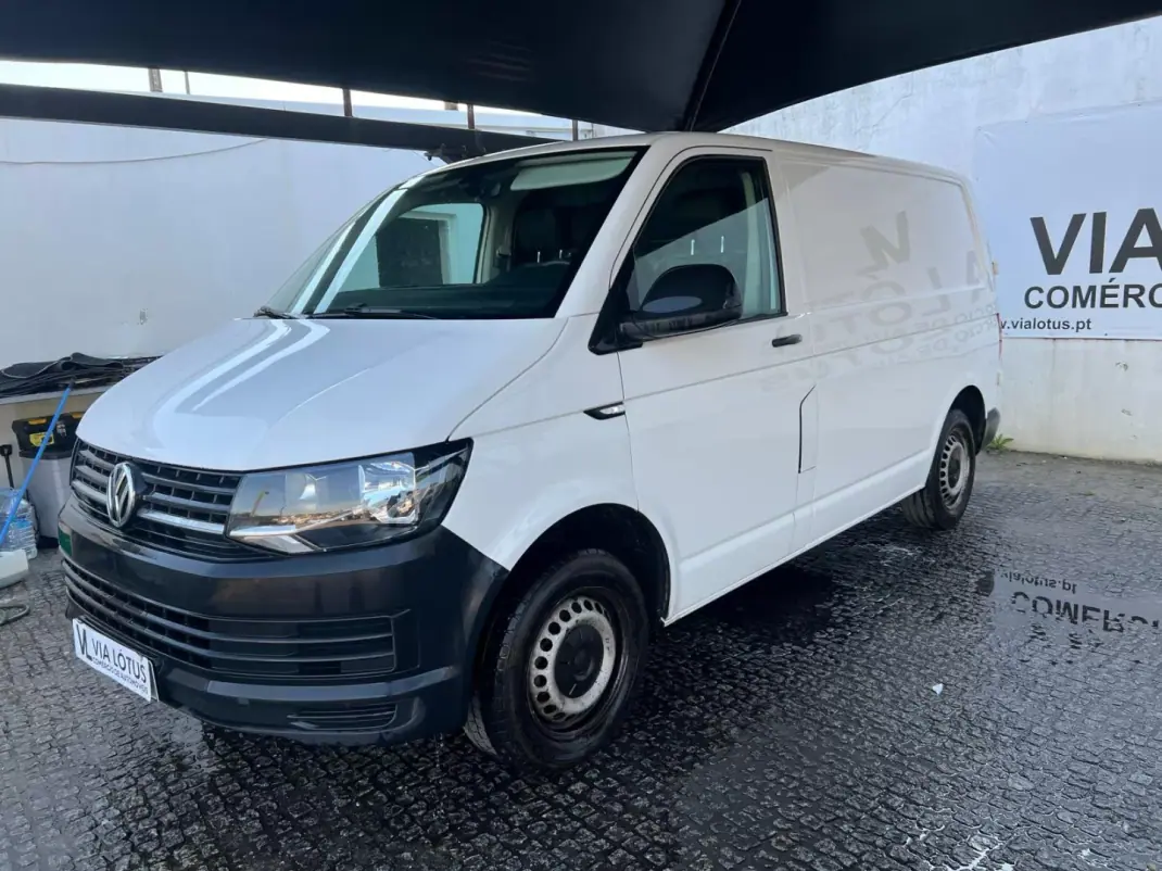 Volkswagen Transporter 2019 - 16500 EUR, 203450 km - AUTO.MOTO.pt - 203450km - foto 1 de 12