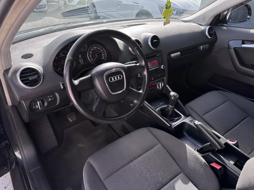 Audi A3 Sportback 2009 - 6500 EUR, 330000 km - AUTO.MOTO.pt - 330000km - foto 12 de 35