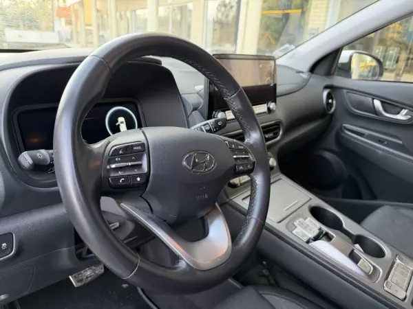 Hyundai Kauai 2022 - 22900 EUR, 81000 km - AUTO.MOTO.pt - 81000km - foto 15 de 19
