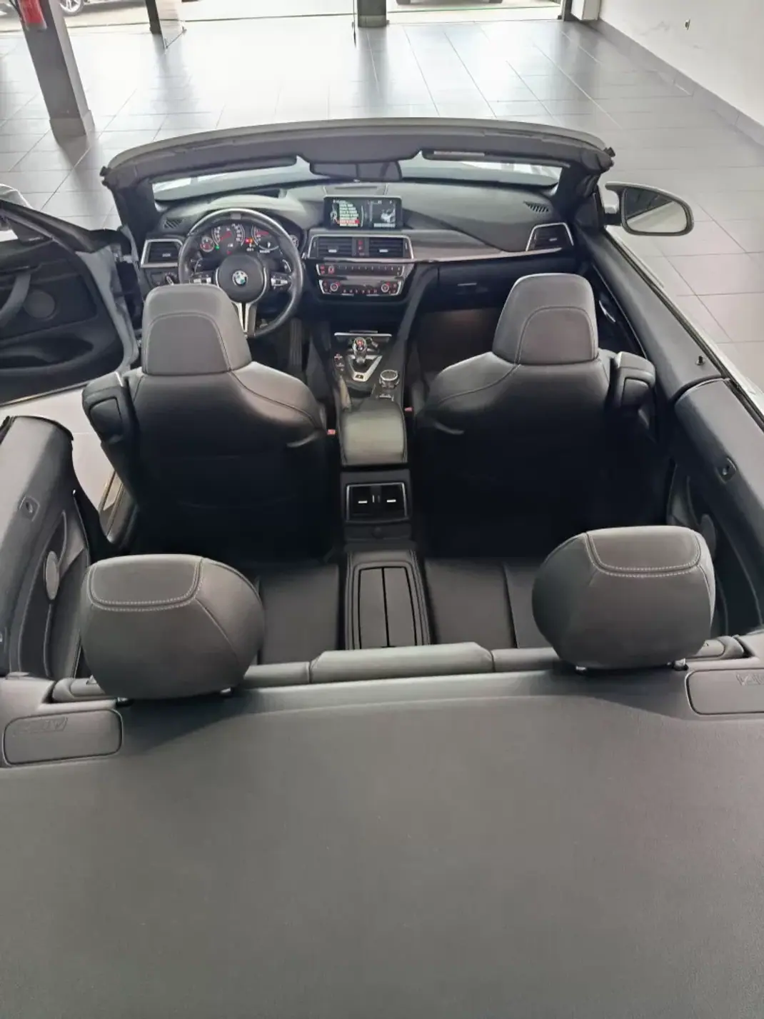 BMW M4 2015 - 56000 EUR, 72000 km - 72000km - foto 35 de 55