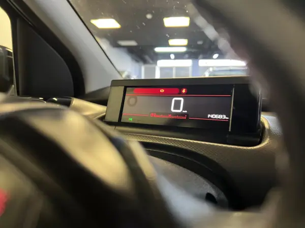 Citroën C4 Cactus 2018 - 12990 EUR, 140000 km - 140000km - foto 40 de 54