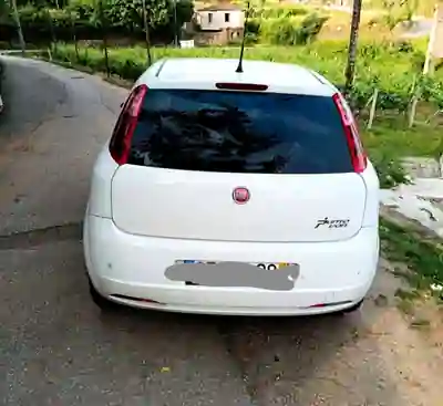 Fiat Grande Punto 2009 - 3500 EUR, 278000 km - foto 2 de 6