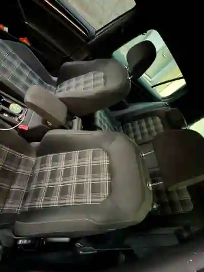 Volkswagen Golf 2016 — foto 5 de 6