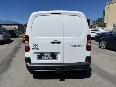 Toyota PROACE CITY 1.5D 100cv EXCLUIVE 2020 - 16450 EUR, 62000 km - AUTO.MOTO.pt - 62000km - foto 6 de 35