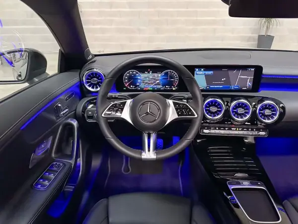 Mercedes-Benz CLA 250 2023 - 35950 EUR, 269 km - AUTO.MOTO.pt - 269km - foto 48 de 60