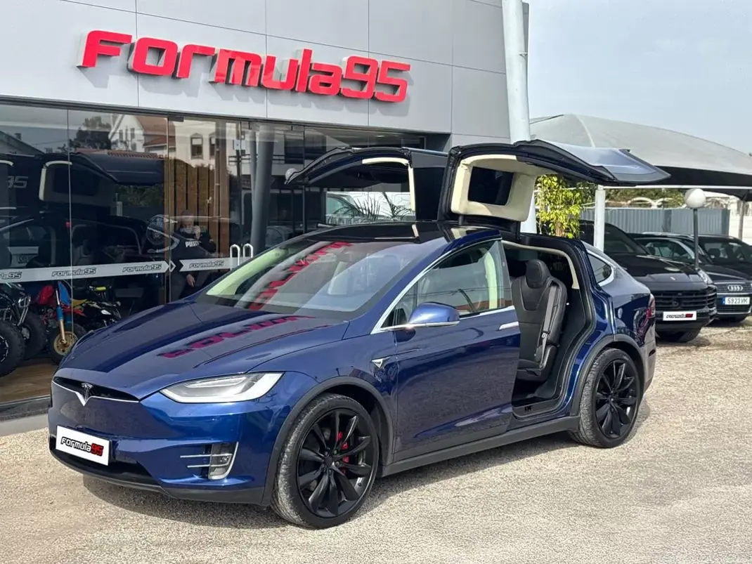 Tesla Model X 2017 - 38900 EUR, 49854 km - AUTO.MOTO.pt - 49854km - foto 1 de 14