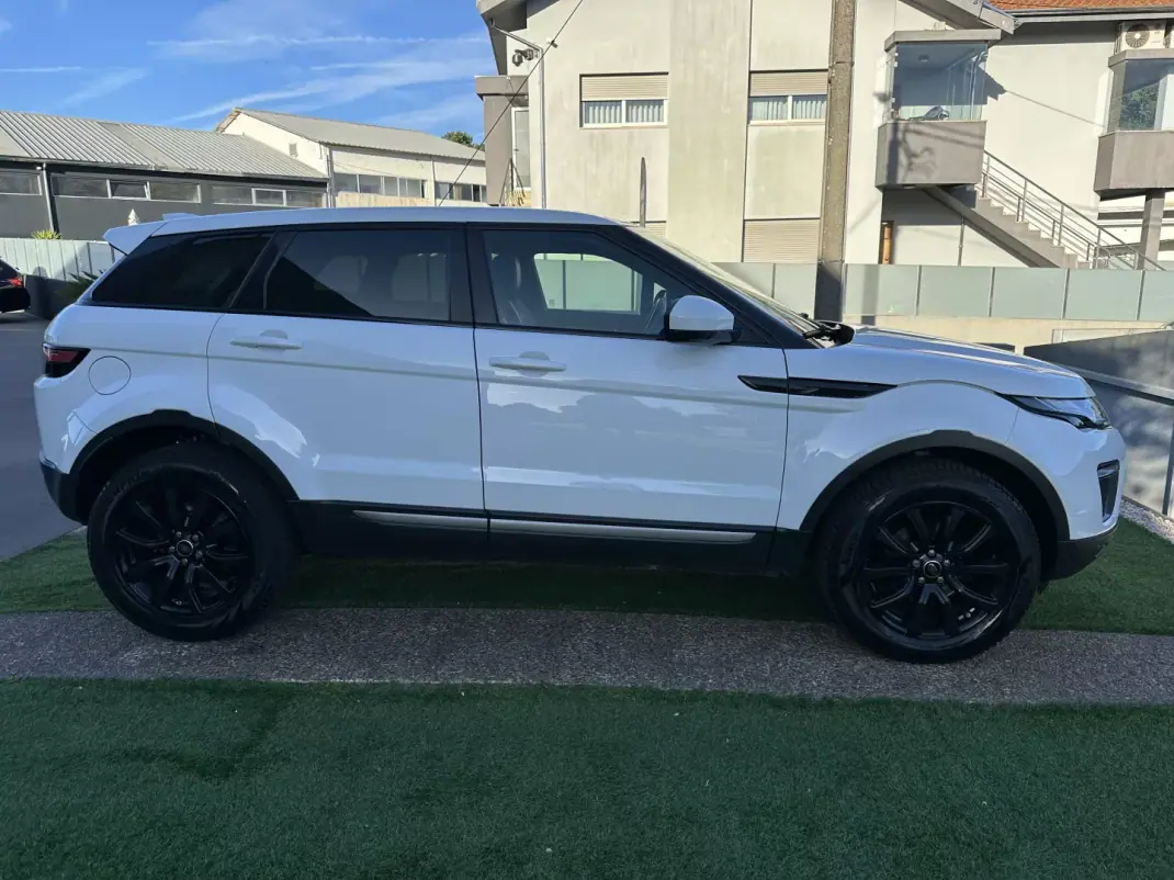 Land Rover Range Rover Evoque 2016 - 19900 EUR, 189000 km - AUTO.MOTO.pt - 189000km - foto 16 de 62