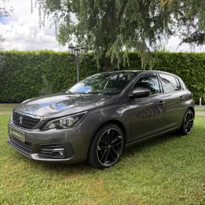 Peugeot 308 2019 - 11990 EUR, 129400 km - AUTO.MOTO.pt - 129400km - foto 3 de 20