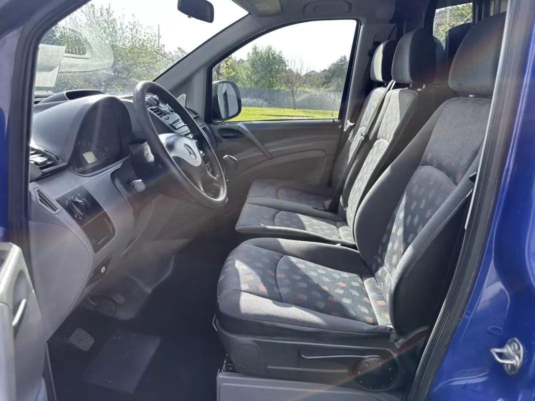 Mercedes-Benz VITO 111 CDI -LONGA 2005 - 6250 EUR, 400000 km - AUTO.MOTO.pt - 400000km - foto 16 de 25