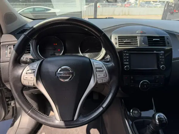 Nissan Pulsar 2015 - 9500 EUR, 218000 km - AUTO.MOTO.pt - 218000km - foto 5 de 7