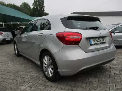 Mercedes-Benz A 180 2017 - 14990 EUR, 190000 km - 190000km - foto 5 de 26
