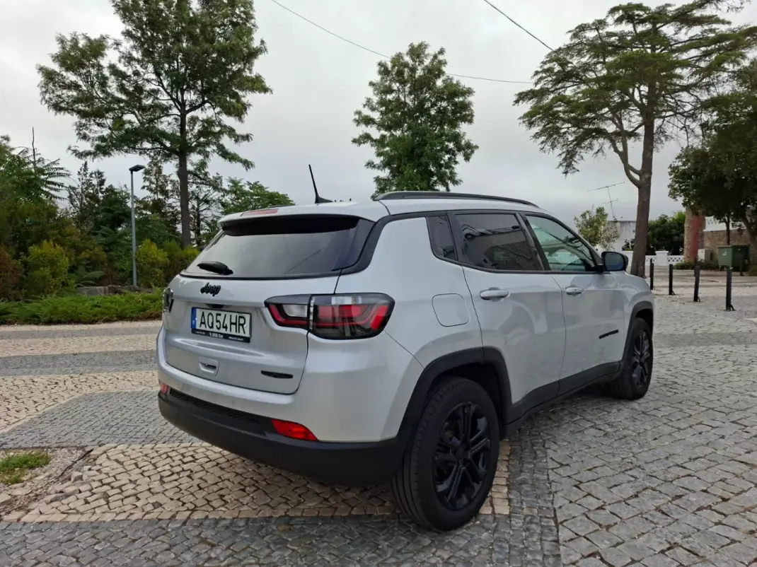 Jeep Compass 2022 - 23900 EUR, 94325 km - 94325km - foto 28 de 28