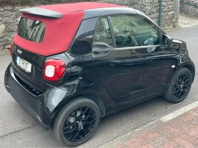 Smart Fortwo Cabrio 2016 - 14750 EUR, 50604 km - AUTO.MOTO.pt - 50604km - foto 2 de 7