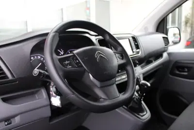 Citroën Jumpy 2016 - 13990 EUR, 148000 km - AUTO.MOTO.pt - 148000km - foto 12 de 22