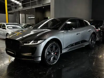 Jaguar I-Pace 2018 - 26990 EUR, 118500 km - AUTO.MOTO.pt - 118500km - foto 10 de 35
