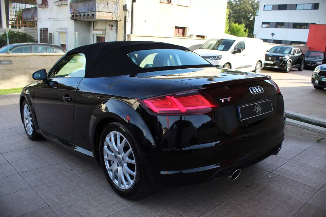 Audi TT Roadster 2015 - 23990 EUR, 151000 km - AUTO.MOTO.pt - 151000km - foto 31 de 37