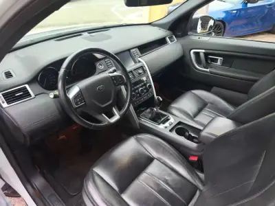 Land Rover Discovery Sport 2016 - 22500 EUR, 178000 km - AUTO.MOTO.pt - 178000km - foto 17 de 33