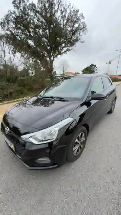 Hyundai i20 2018 - 10550 EUR, 99 km - AUTO.MOTO.pt - 99km - foto 2 de 15