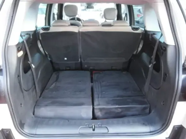 Fiat 500L 2013 - 7500 EUR, 175007 km - AUTO.MOTO.pt - 175007km - foto 26 de 32
