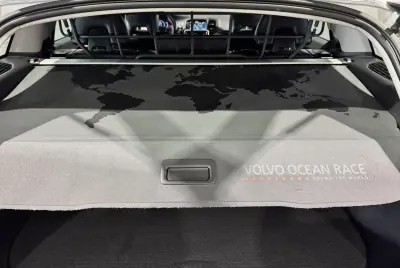 Volvo V60 2016 - 13900 EUR, 265393 km - 265393km - foto 31 de 44