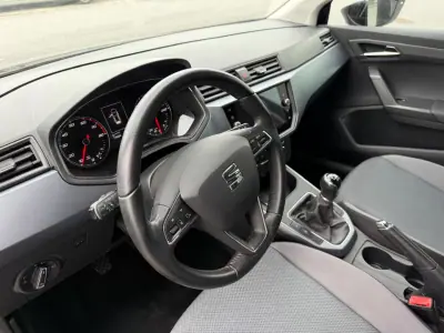 SEAT Arona 2017 - 13750 EUR, 116324 km - AUTO.MOTO.pt - 116324km - foto 10 de 17