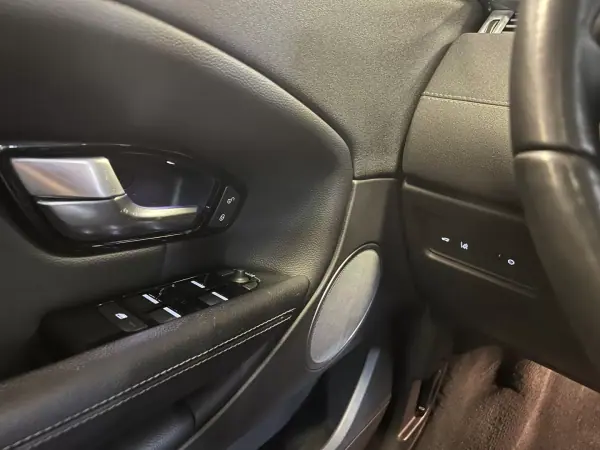 Land Rover Range Rover Evoque 2016 - 24990 EUR, 75000 km - AUTO.MOTO.pt - 75000km - foto 40 de 53