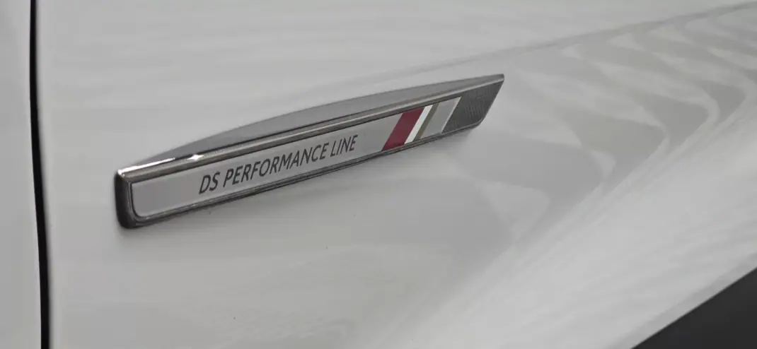 DS DS7 Crossback 2019 - 20990 EUR, 170000 km - AUTO.MOTO.pt - 170000km - foto 8 de 59