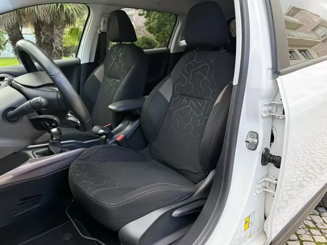 Peugeot 2008 2014 - 9890 EUR, 164650 km - AUTO.MOTO.pt - 164650km - foto 15 de 34