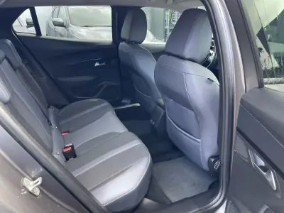 Peugeot 2008 2020 - 17850 EUR, 72571 km - AUTO.MOTO.pt - 72571km - foto 19 de 40