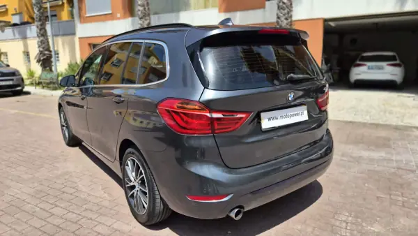 BMW 218 Gran Tourer 2016 - 18480 EUR, 120000 km - AUTO.MOTO.pt - 120000km - foto 9 de 12