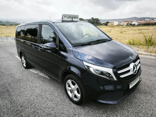 Mercedes-Benz V 250 2021 - 44999 EUR, 230022 km - AUTO.MOTO.pt - 230022km - foto 9 de 46
