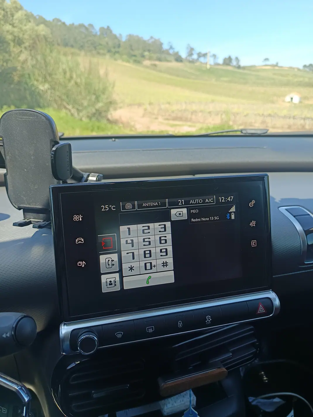 Citroën C4 Cactus 2016 - 9000 EUR, 151000 km - AUTO.MOTO.pt - 151000km - foto 13 de 14