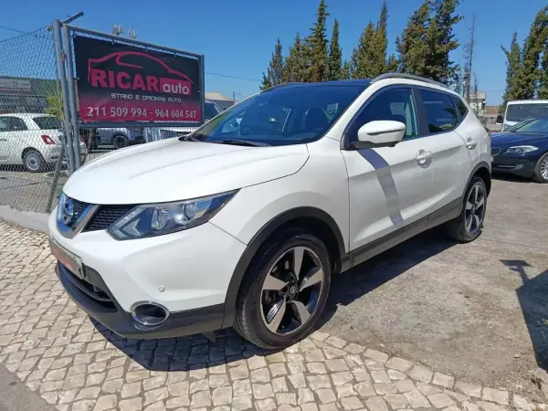 Nissan Qashqai 2017 - 12750 EUR, 153412 km - AUTO.MOTO.pt - 153412km - foto 5 de 30