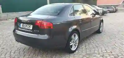 Audi A4 2007 - 5000 EUR, 318000 km - AUTO.MOTO.pt - 318000km - foto 3 de 10