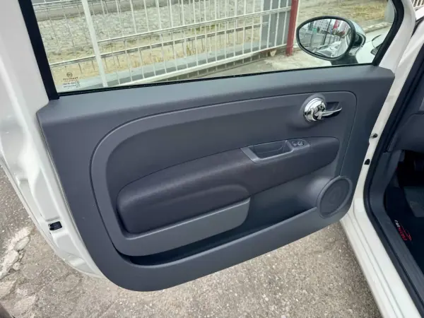 Fiat 500 2015 - 10950 EUR, 39226 km - 39226km - foto 7 de 21