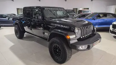 Jeep Gladiator 2021 - 62900 EUR, 117383 km - 117383km - foto 11 de 53